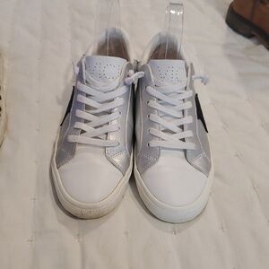 Modern Rush Women Modern Rush Walking On Clouds Sneaker Washed Silver Size 8